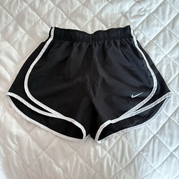 Nike Womens Dri-Fit Running Shorts Womens Size XS Black Drawstring Liner - Picture 1 of 9